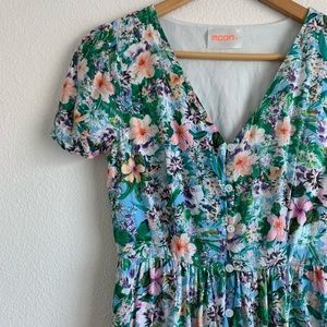 Hibiscus Floral Button Up Dress - Small